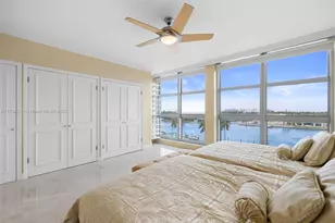 5055 Collins Ave, Miami Beach, FL 33140 - Photo 14