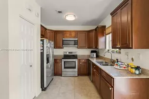 9346 SW 221st St, Cutler Bay, FL 33190 - Photo 8