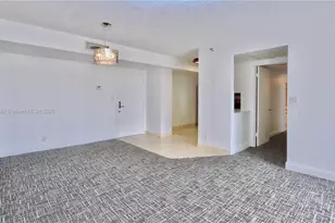 19195 NE 36th Ct, Aventura, FL 33180 - Photo 8