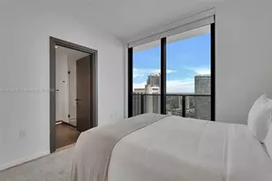 398 NE 5th St, Miami, FL 33132 - Photo 12