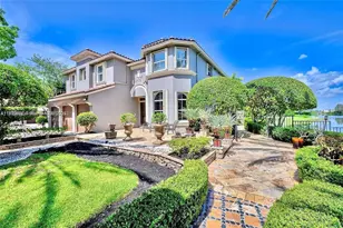 780 SW 167th Ave, Pembroke Pines, FL 33027 - Photo 2