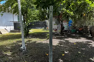 1446 NW 61st St, Miami, FL 33142 - Photo 36