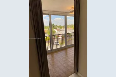 9411 SW 4th St #404, Miami, FL 33174 - Photo 4