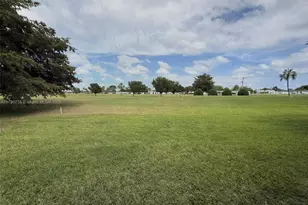 7797 Golf Cir Dr, Margate, FL 33063 - Photo 10