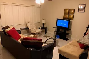 79 Lyndhurst, Deerfield Beach, FL 33442 - Photo 2