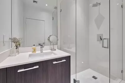 55 SW 9th St #PH4501, Miami, FL 33130 - Photo 28