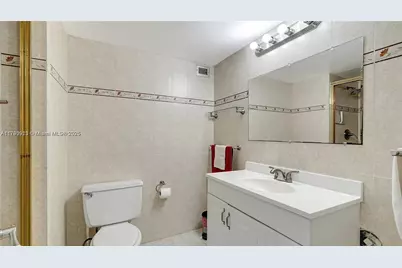 427 Golden Isles Dr #5J, Hallandale Beach, FL 33009 - Photo 10