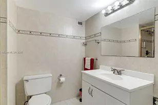 427 Golden Isles Dr, Hallandale Beach, FL 33009 - Photo 10