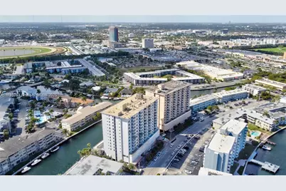 427 Golden Isles Dr #5J, Hallandale Beach, FL 33009 - Photo 38