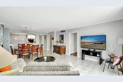 427 Golden Isles Dr #5J, Hallandale Beach, FL 33009 - Photo 14