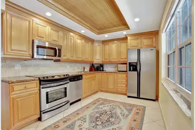 4020 W Palm Aire Dr #204, Pompano Beach, FL 33069 - Photo 2