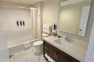 17375 Collins Ave, Sunny Isles Beach, FL 33160 - Photo 58