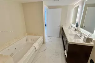 17375 Collins Ave, Sunny Isles Beach, FL 33160 - Photo 40