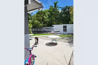 1650 NE 147th St, Miami, FL 33181 - Photo 46