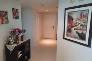 19501 W Country Club Dr, Aventura, FL 33180 - Photo 16