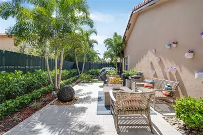 11334 NW 53rd Ln, Doral, FL 33178 - Photo 6