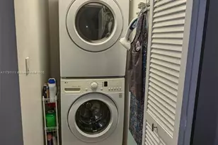 2405 NW 97th Terrace, Pembroke Pines, FL 33024 - Photo 30