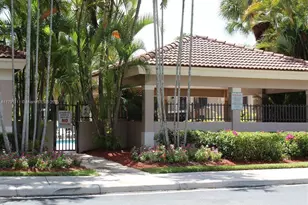 2405 NW 97th Terrace, Pembroke Pines, FL 33024 - Photo 4