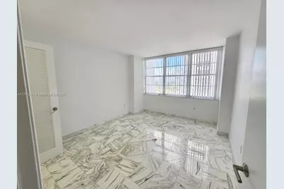 18051 Biscayne Blvd #1704, Aventura, FL 33160 - Photo 14