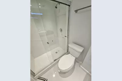 18051 Biscayne Blvd #1704, Aventura, FL 33160 - Photo 24