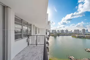 2780 NE 183rd St, Aventura, FL 33160 - Photo 6