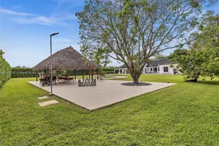 21411 SW 248th St, Homestead, FL 33031 - Photo 16