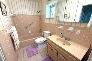 1355 NE 167th St, Miami, FL 33162 - Photo 12