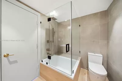 5255 Collins Ave #2J, Miami Beach, FL 33140 - Photo 22