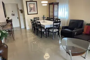 4400 Hillcrest Dr, Hollywood, FL 33021 - Photo 8