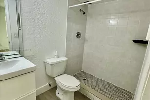6201 N Falls Cir Dr, Lauderhill, FL 33319 - Photo 14