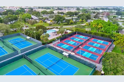 1101 Bahama Bnd #B2, Coconut Creek, FL 33066 - Photo 28