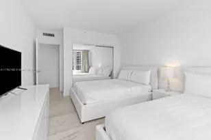 1500 Bay Rd, Miami Beach, FL 33139 - Photo 10