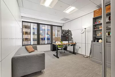 1 SE 3rd Ave, Miami, FL 33131 - Photo 18