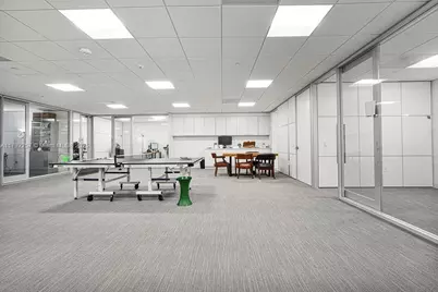 1 SE 3rd Ave, Miami, FL 33131 - Photo 10