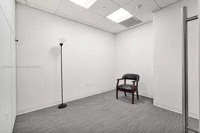 1 SE 3rd Ave, Miami, FL 33131 - Photo 24