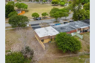 19357 NW 29th Ave, Miami Gardens, FL 33056 - Photo 14