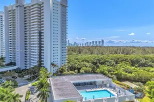 14951 Royal Oaks Ln (Renovated), North Miami, FL 33181 - Photo 10