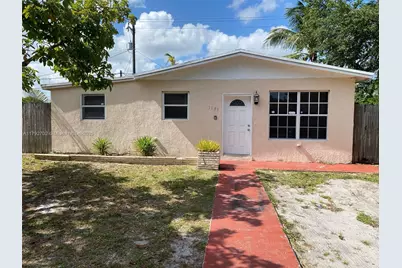 1131 NE 211th St, Miami, FL 33179 - Photo 1