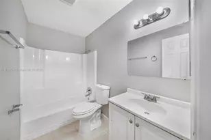 1251 SW 73rd Ave, North Lauderdale, FL 33068 - Photo 4