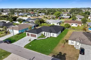 1006 SW 6th Ave, Other City - In The State Of Florida, FL 33991 - Photo 38