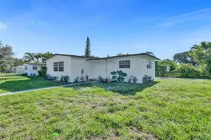 5657 Grant St, Hollywood, FL 33021 - Photo 2