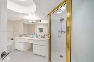 6301 Collins Ave, Miami Beach, FL 33141 - Photo 20