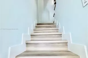 2415 NW 16th St Rd, Miami, FL 33125 - Photo 16