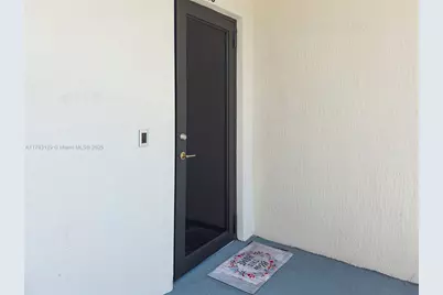 8175 NW 104th Ave #25, Doral, FL 33178 - Photo 6