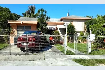 734 NW 1st St, Hallandale Beach, FL 33009 - Photo 1