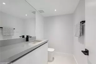 19707 Turnberry Way, Aventura, FL 33180 - Photo 16