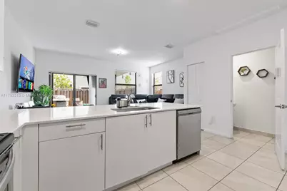 12901 SW 232nd Ln, Homestead, FL 33032 - Photo 14