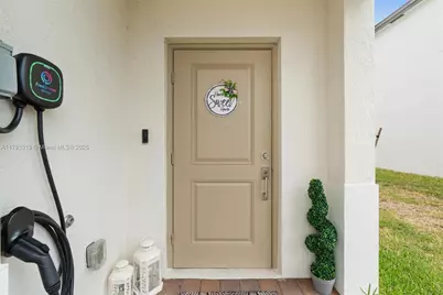 12901 SW 232nd Ln, Homestead, FL 33032 - Photo 4