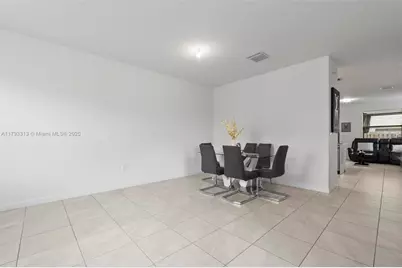 12901 SW 232nd Ln, Homestead, FL 33032 - Photo 6