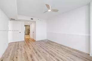 2641 N Flamingo Rd, Sunrise, FL 33323 - Photo 14